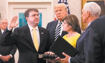 07Robert Wilkie Sworn in