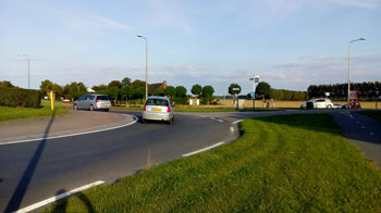 06 02 Rural roundabout