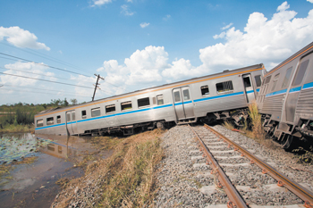 04 04 train derailed