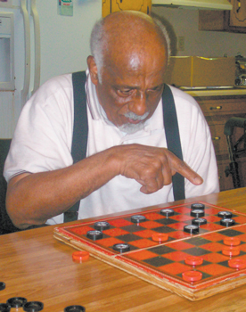 04 Daddy playing checkers 5302009