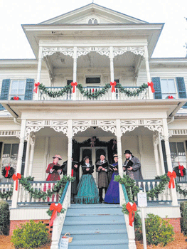 01 01 Coventry Carolers Perform at the Jubilee 2018 4