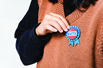 Back to the center of the 2026 political universe