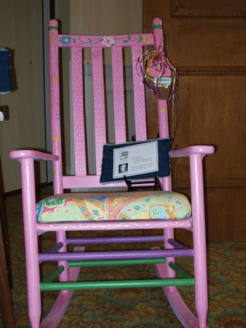 09-22-10-pink-chair.gif