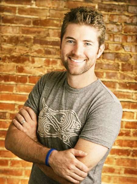 06-25-14-josh-turner.gif